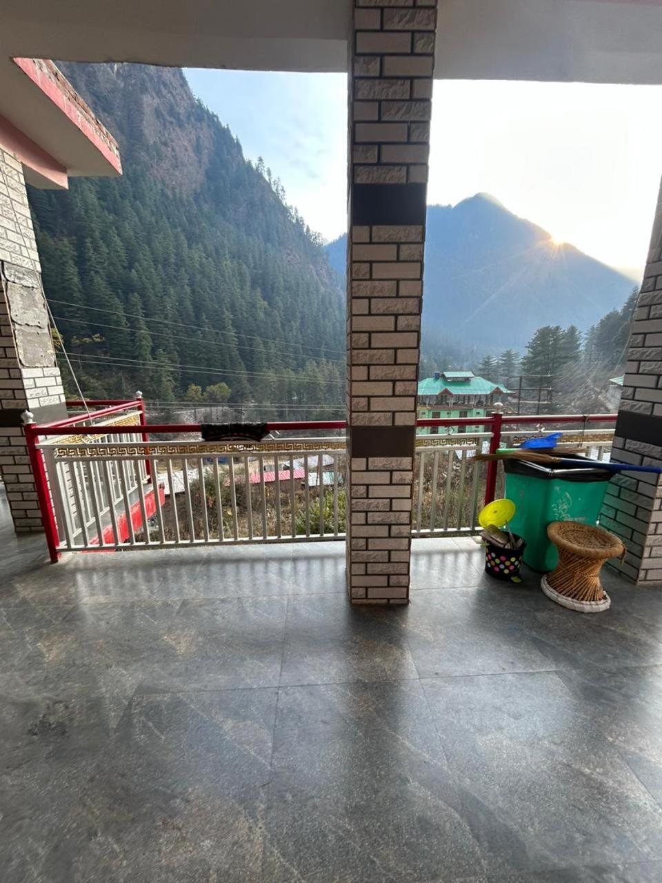 Snow View Guest House Kasol Exterior foto
