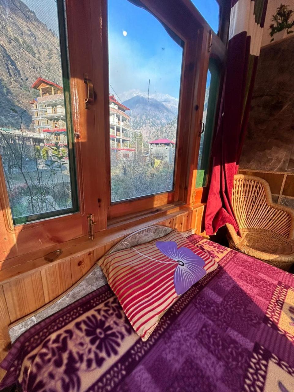 Snow View Guest House Kasol Exterior foto