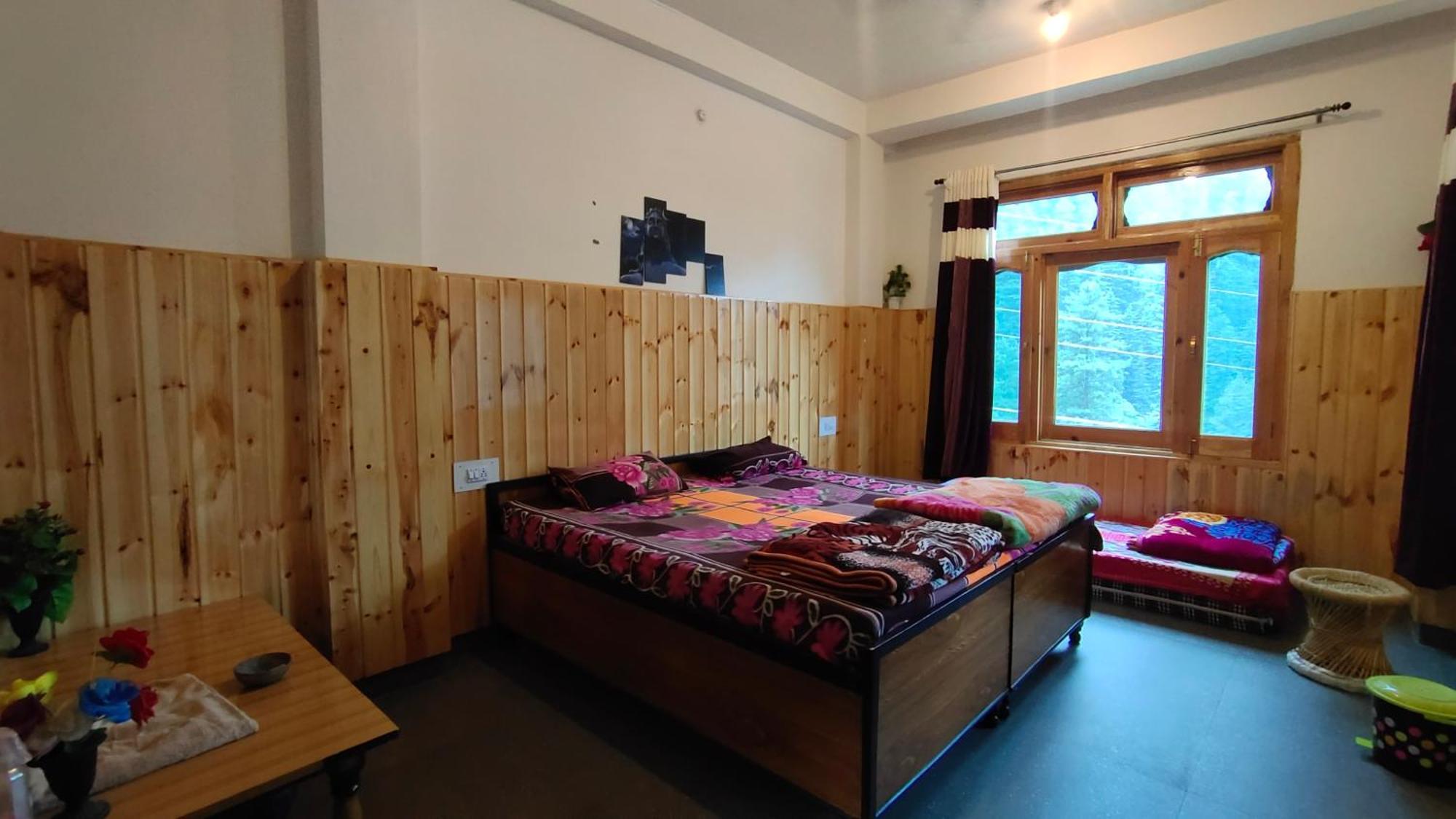 Snow View Guest House Kasol Cameră foto