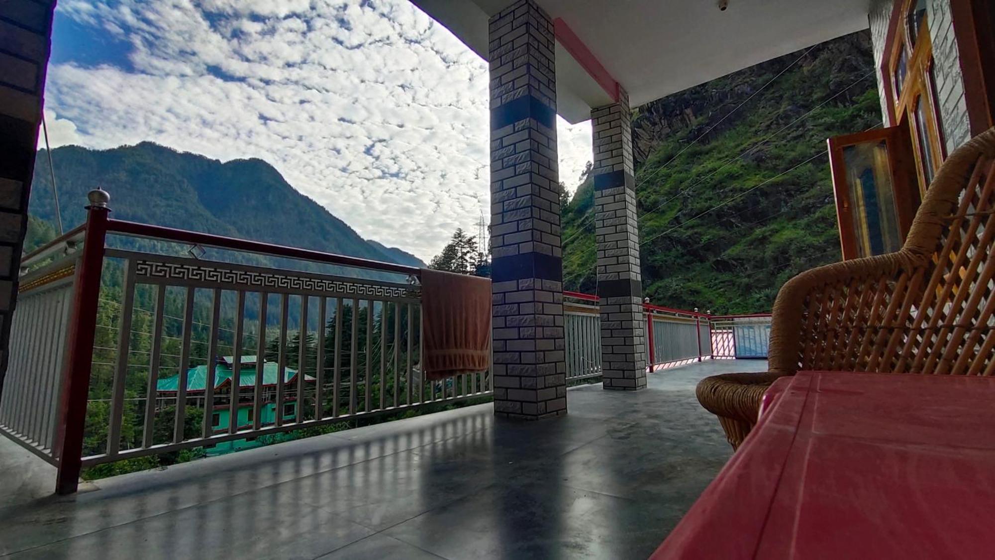 Snow View Guest House Kasol Cameră foto